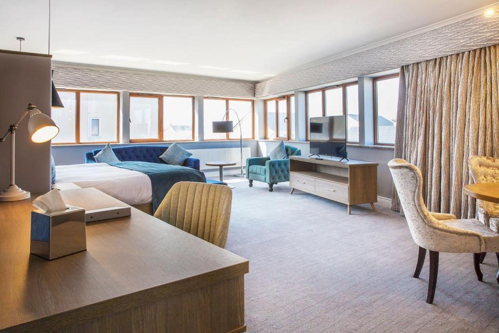Diamond Coast Hotel Инишкрон Экстерьер фото