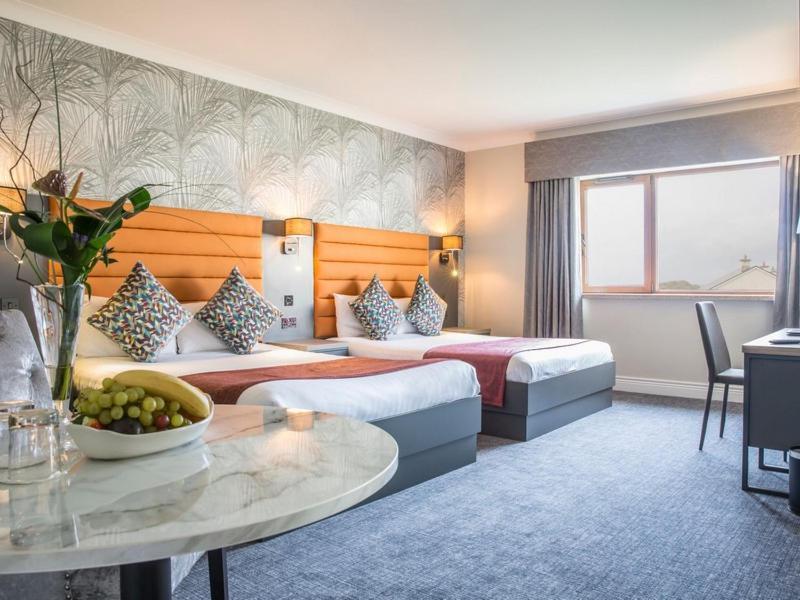 Diamond Coast Hotel Инишкрон Экстерьер фото