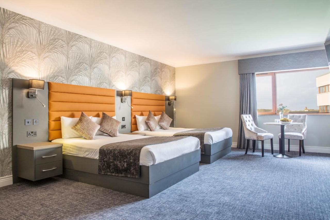 Diamond Coast Hotel Инишкрон Экстерьер фото